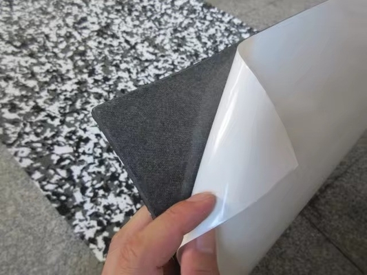 オーダーメイド 5mm 厚さのヨットボートの床のための海洋グレードEVA防滑シート
